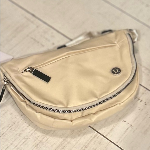 Lululemon All Night Festival Micro Bag - Cream/Silver - Picture 3 of 9